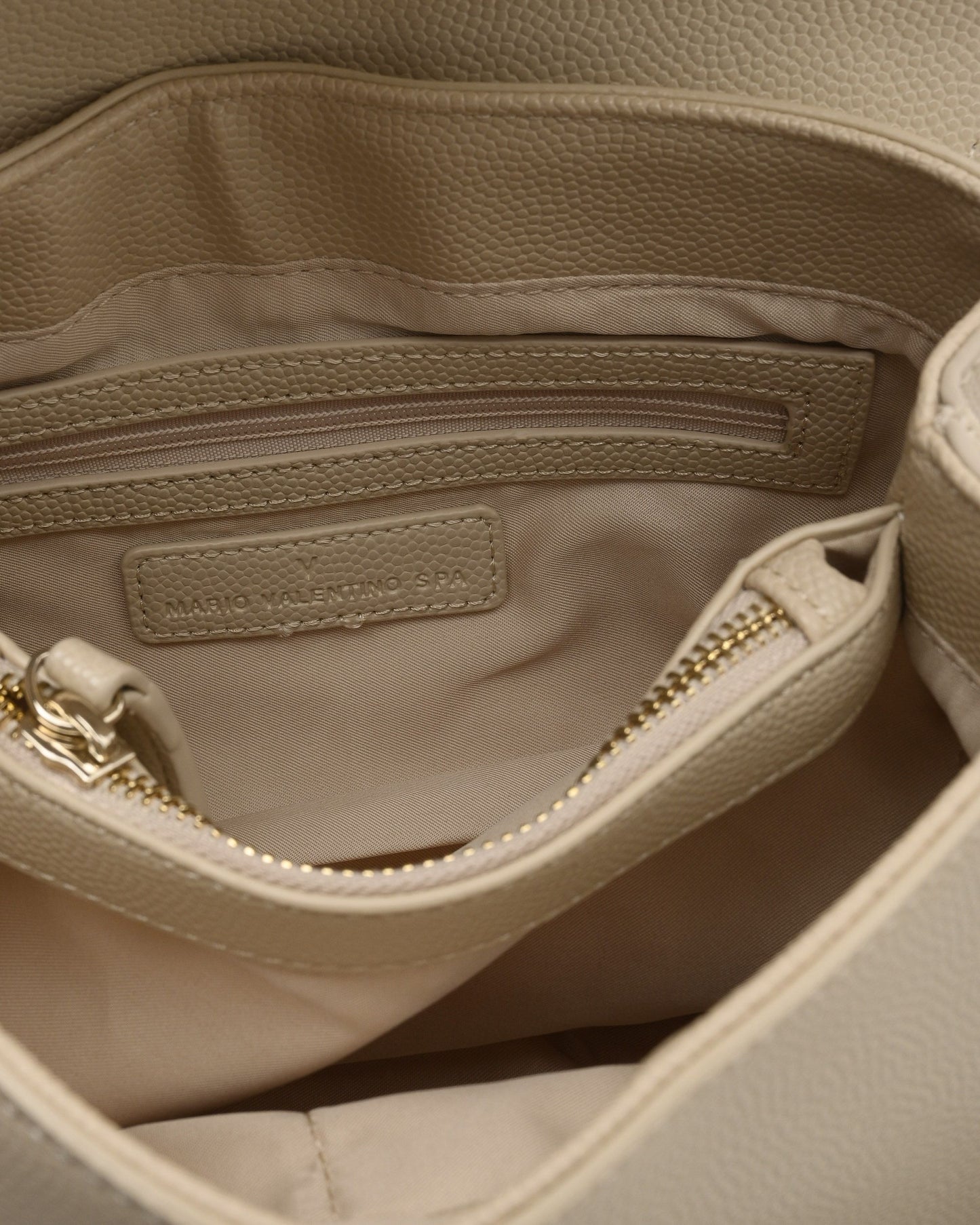Valentino Womens Shoulder Bag VBS1R413G 005