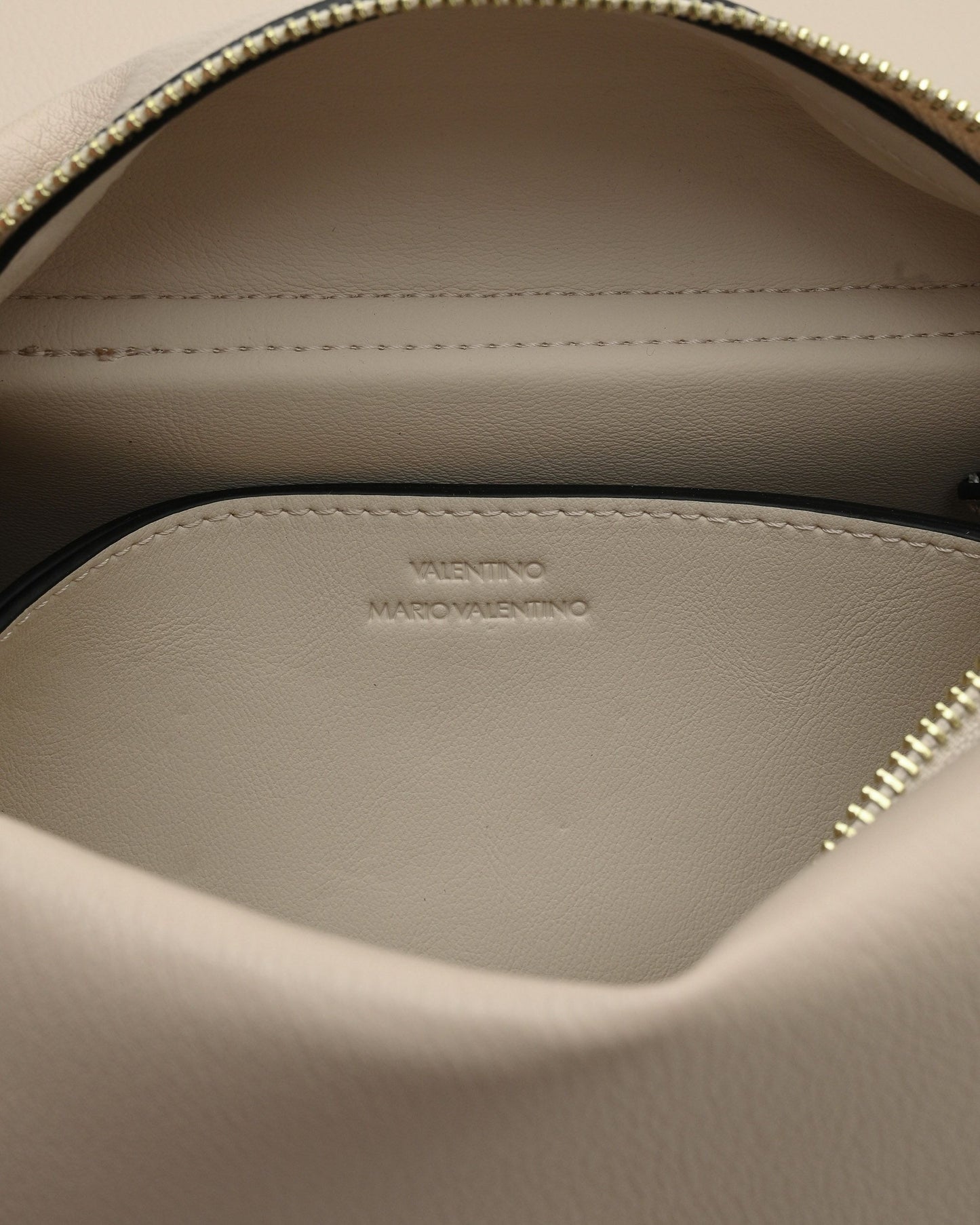 Valentino Womens Shoulder Bag VBS7C501 005