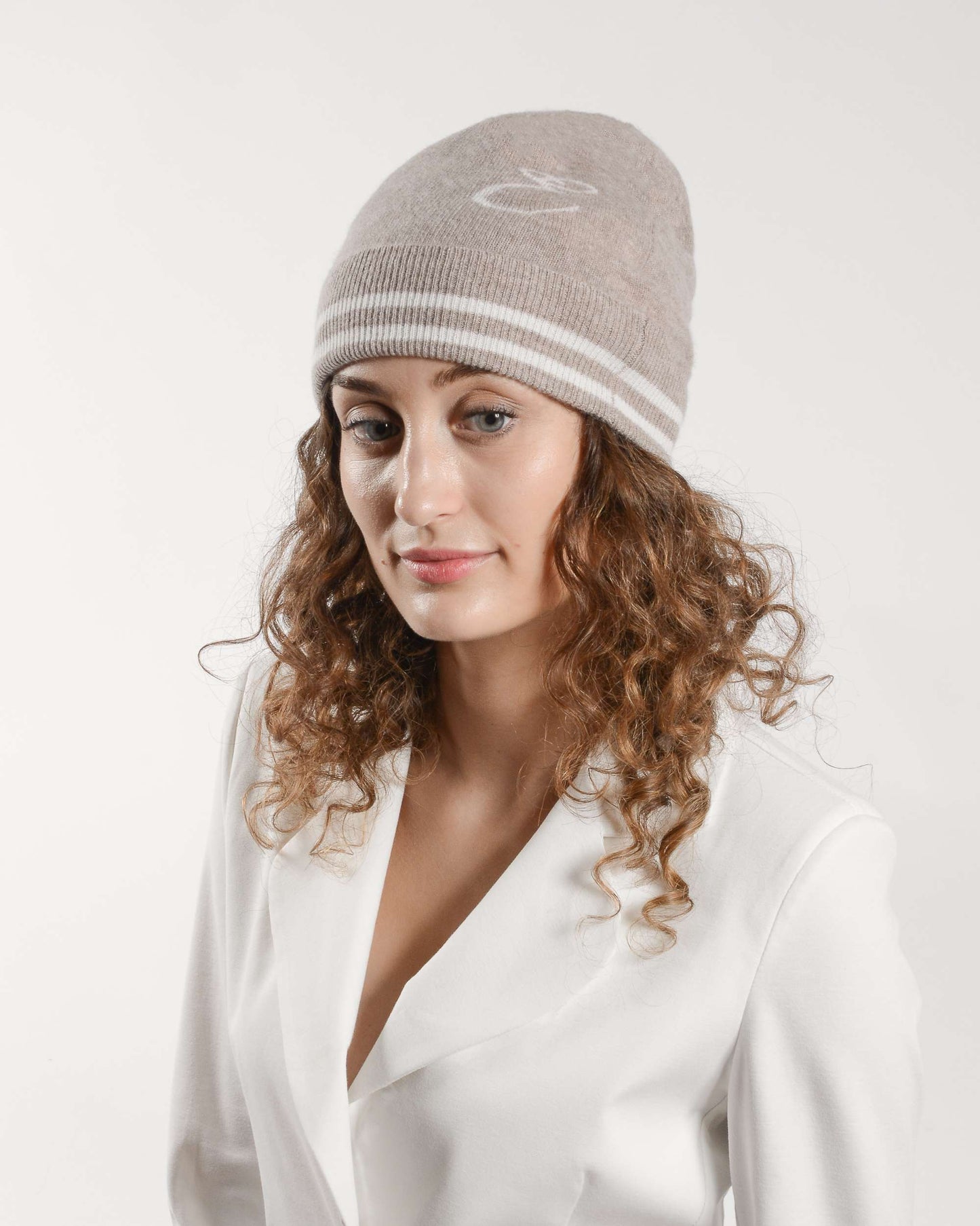 Crown of Edinburgh Cashmere Monogrammed Beanie BRUNTSFIELD CAMEL E