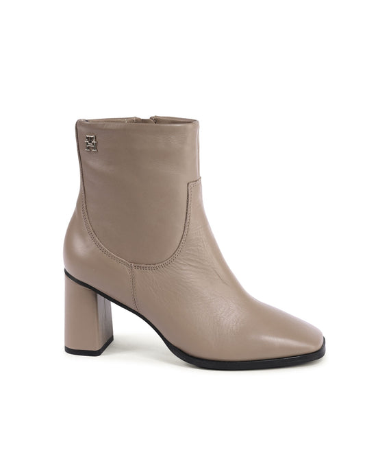 Tommy Hilfiger Women Boots BROWN FW0FW06838GUP